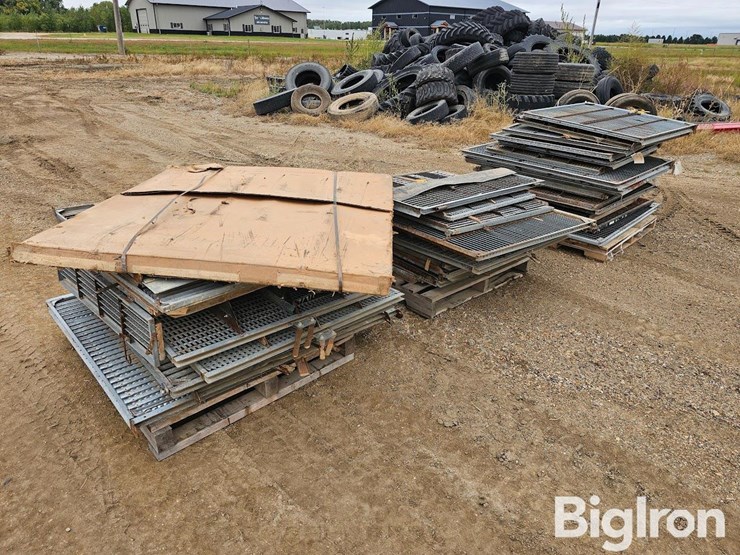 new-holland-25-image-3