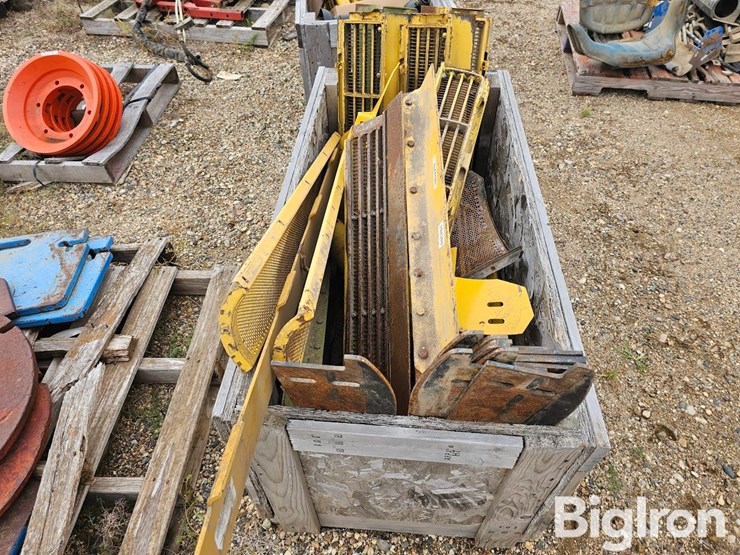 new-holland-tr85-image-4