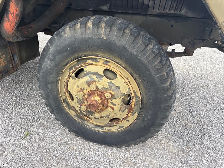 #29368-•-1982-duece-and-a-half-military-truck-image-11