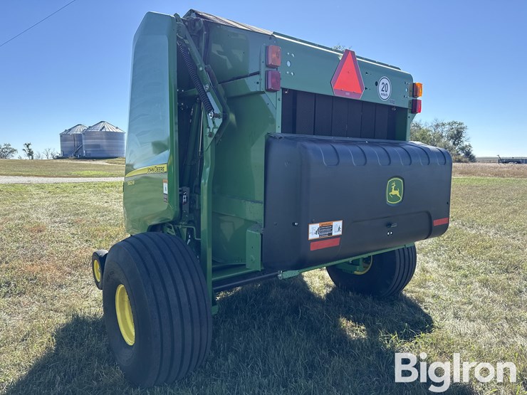 2022-john-deere-560m-image-7