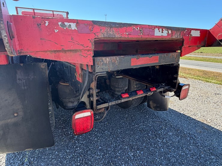 #29386-•-peterbilt-quad-axle-flatbed-truck-image-7