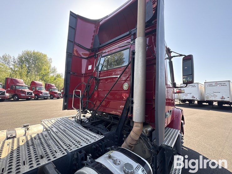 2017-volvo-vnm42t-truck-tractor-image-15