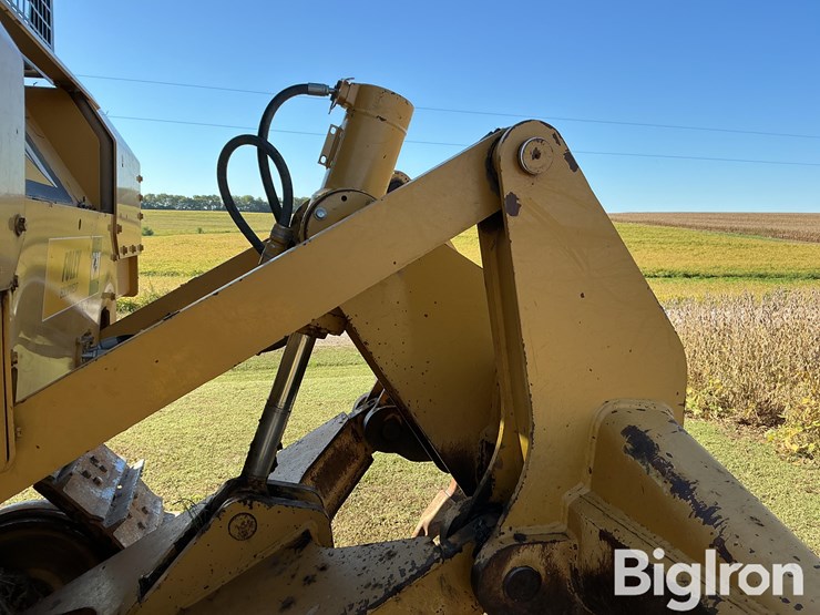 2013-caterpillar-d6t-xl-image-10