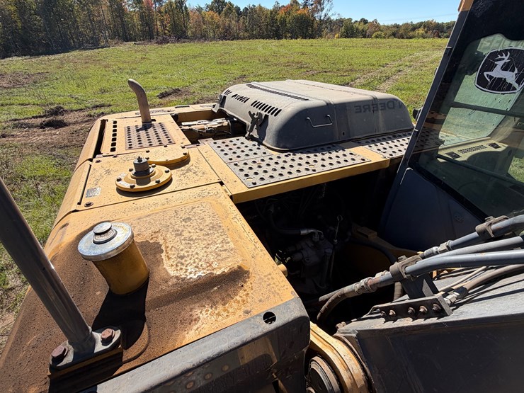 deere-200-lc-image-32