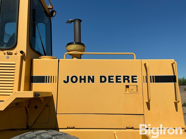 1992-deere-444e-image-13