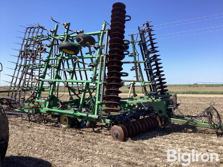 john-deere-726-image-4