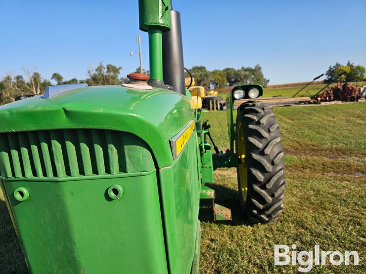 1961-john-deere-3010-image-13