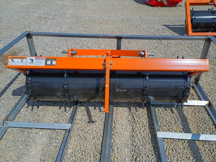 #l39-001-•-wolverine-3-point-roller-w/-spikes-image-3