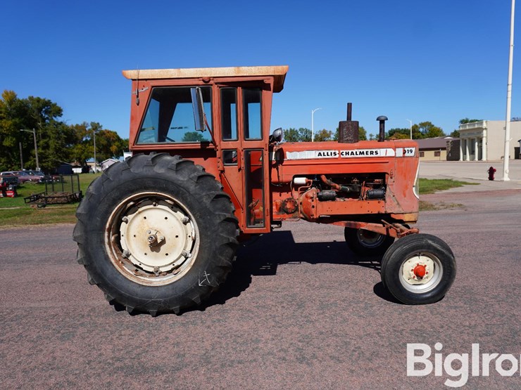 1962-allis-chalmers-d19-image-4