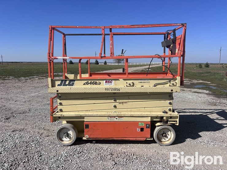 2000-jlg-2646e3-image-2