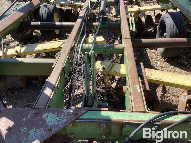 john-deere-t0330-image-15