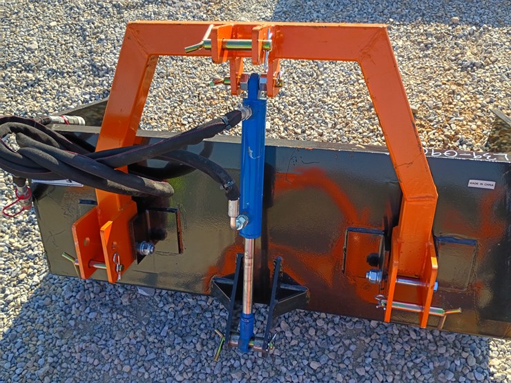 #l39-090-•-wolverine-3-point-50"-hydraulic-bucket-image-5