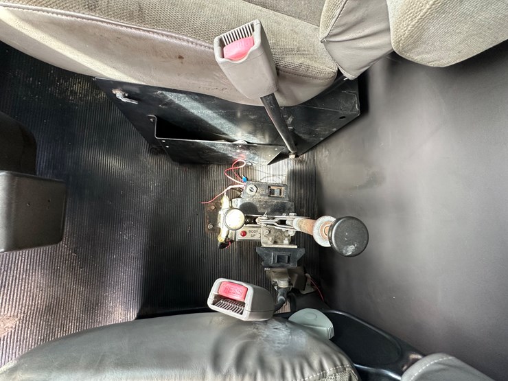 2007-kenworth-t800-image-54