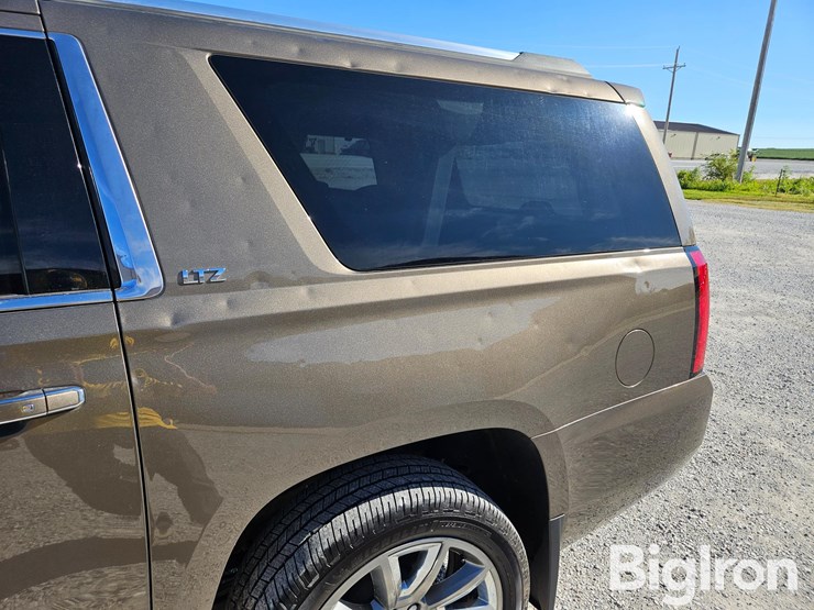 2016-chevrolet-suburban-image-14