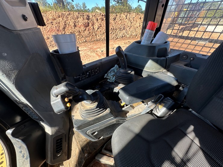 2019-caterpillar-d5-lgp-image-44