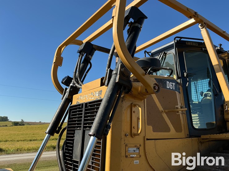 2013-caterpillar-d6t-xl-image-19