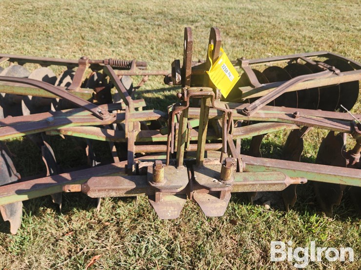 john-deere-8-image-9