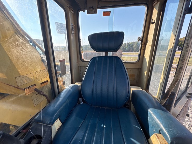komatsu-pc220-lc-3-image-14