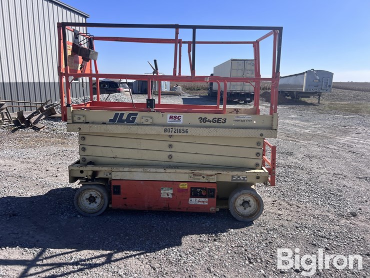 2000-jlg-2646e3-image-6
