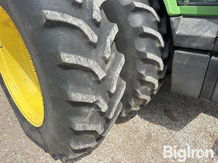 1996-john-deere-8400-image-17