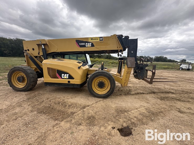 2014-caterpillar-tl1055c-image-4