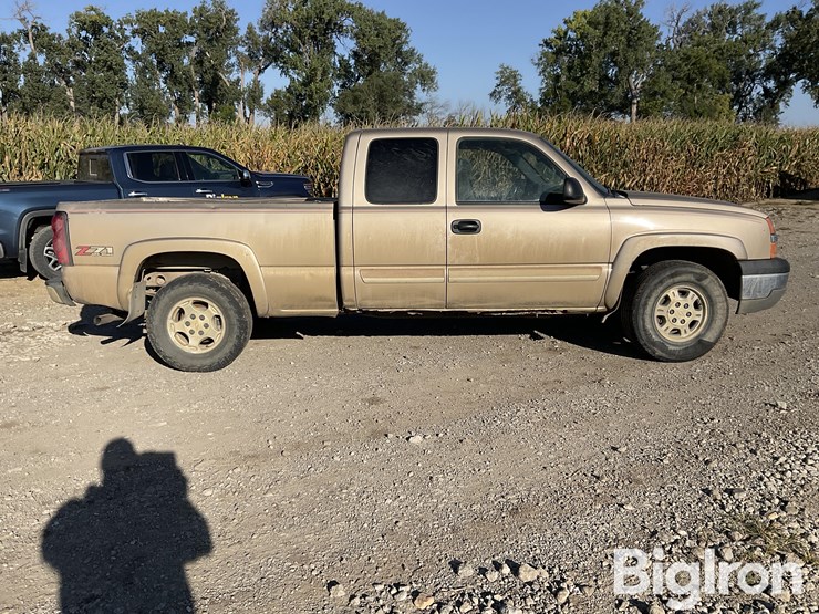2004-chevrolet-silverado-1500-image-4