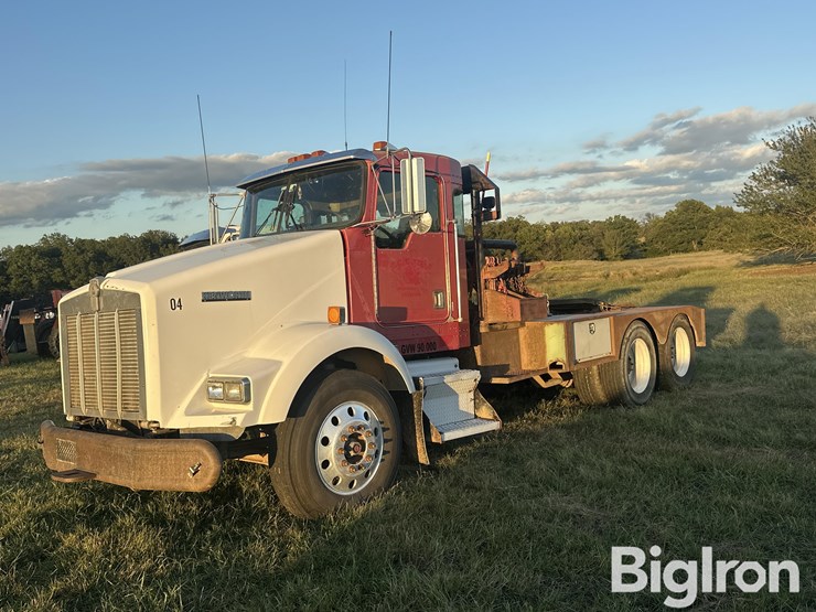 2000-kenworth-t800-image-1