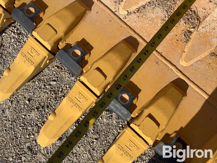 2024-caterpillar-336-image-20
