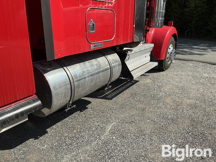 2009-kenworth-w900-image-19