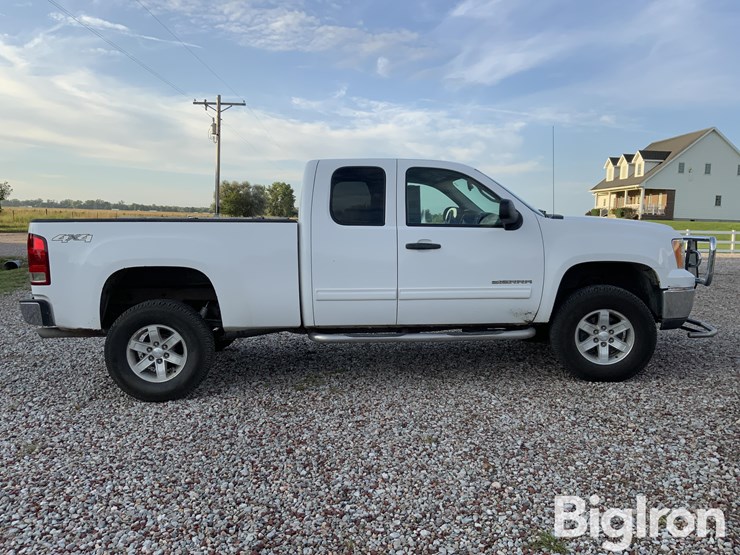 2010-gmc-sierra-1500-sle-image-4