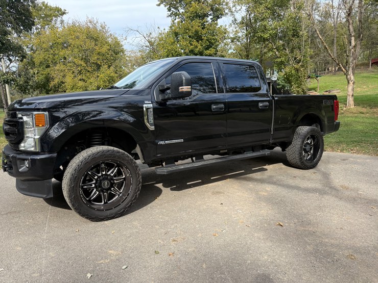 ford-f250-xlt-image-1