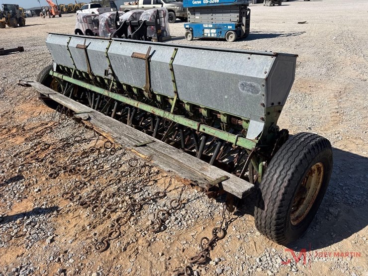 john-deere-18-image-2
