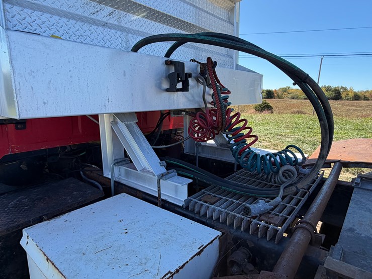 ford-l9000-image-32