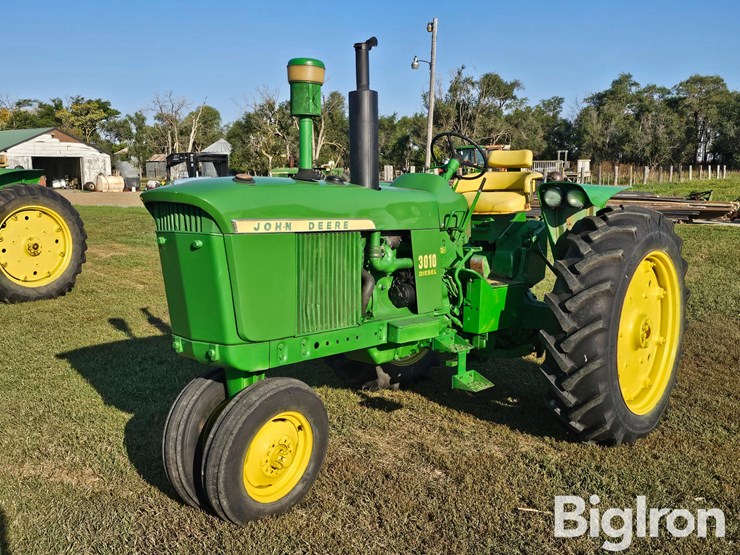 1961-john-deere-3010-image-1