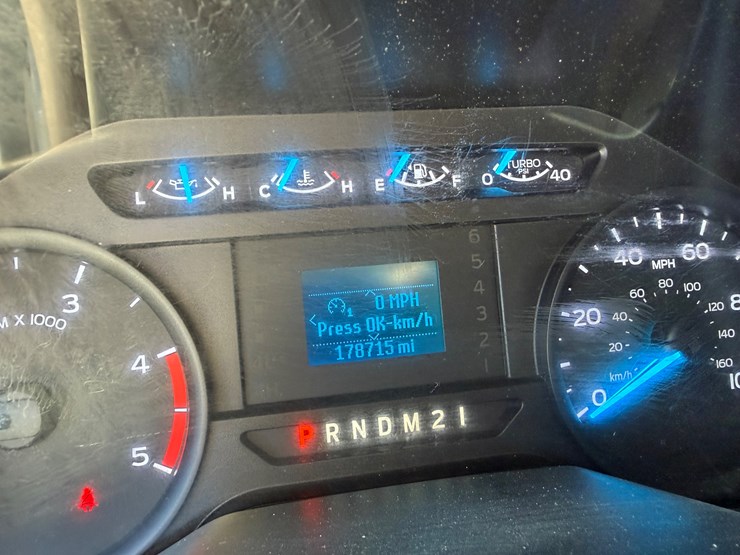 2017-ford-f450-xl-image-31