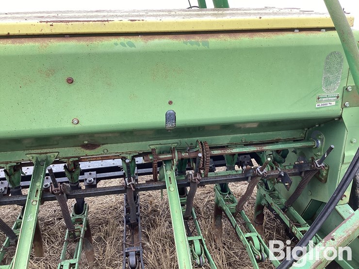 john-deere-8300-image-16