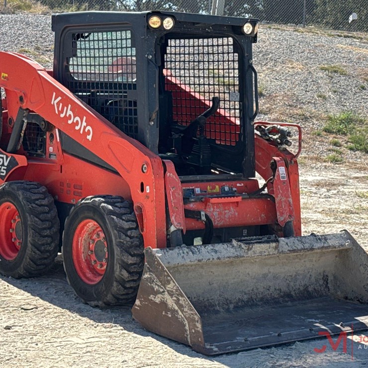 2021 KUBOTA SSV65
