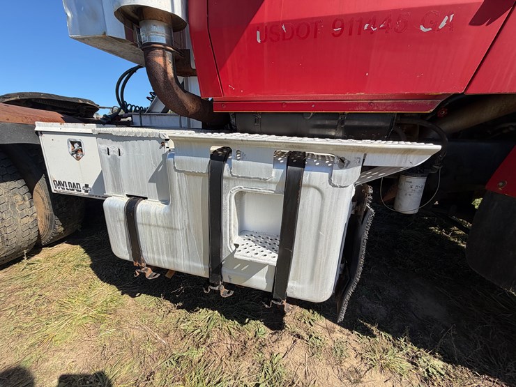 ford-l9000-image-23