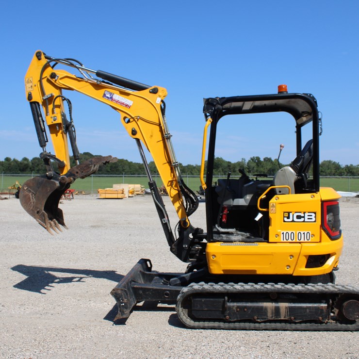 2022 JCB 35Z-1