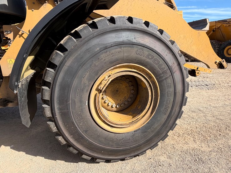 caterpillar-966m-image-13