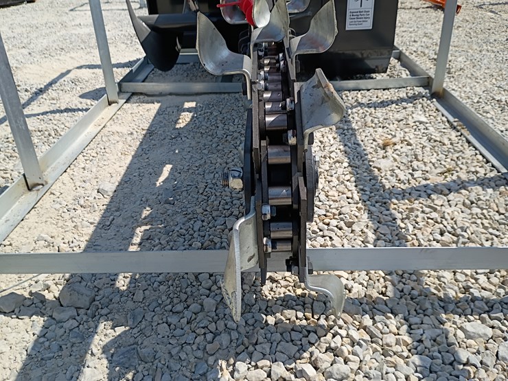#l39-062-•-wolverine-trencher-skid-steer-attachment-image-9