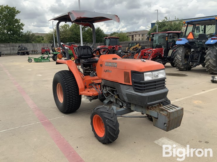 2010-kubota-l2800f-image-3