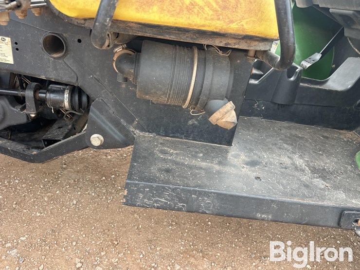 2012-john-deere-gator-image-13