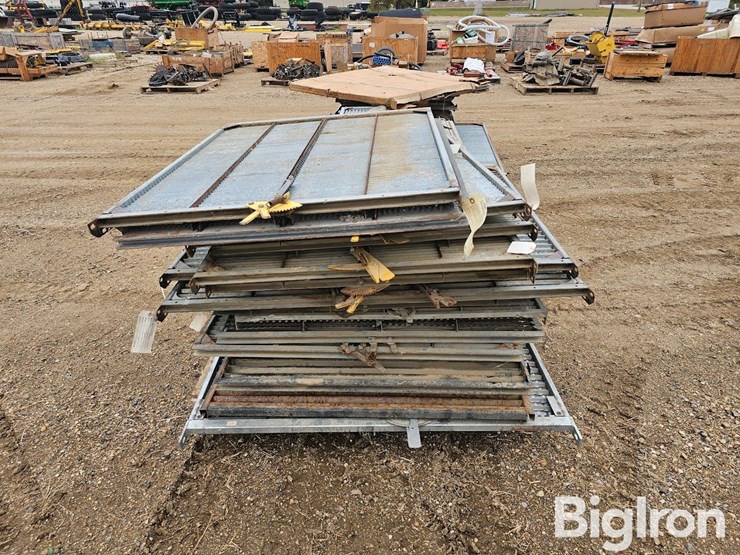 new-holland-25-image-8