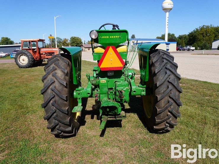 1957-john-deere-720-image-6