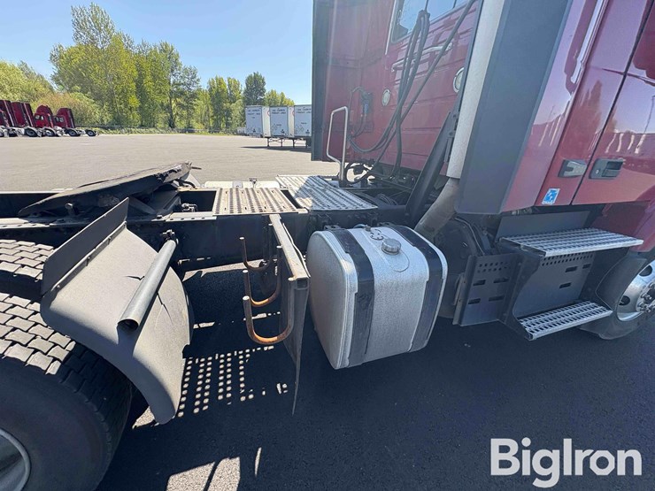 2017-volvo-vnm42t-truck-tractor-image-17