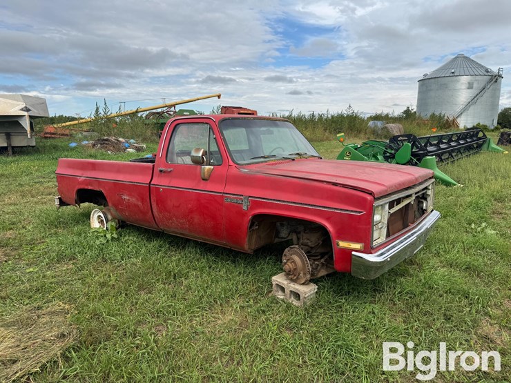 1985-chevrolet-custom-deluxe-20-image-3