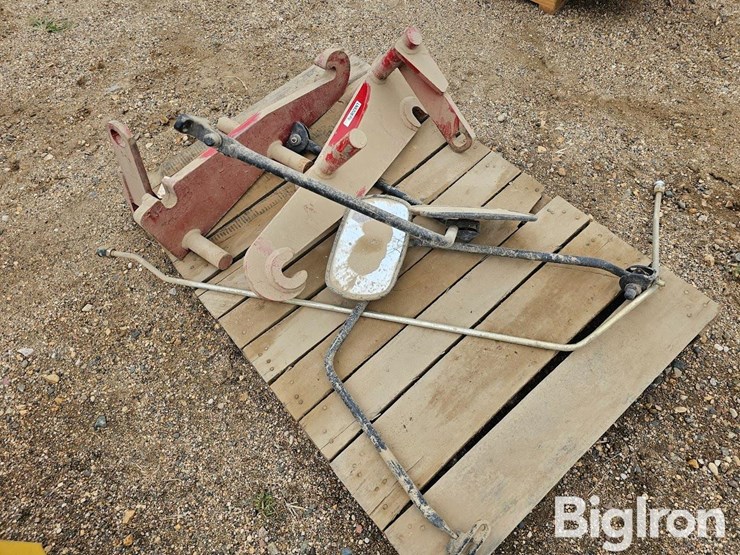 new-holland-tv140-image-7