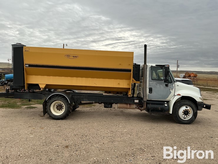 2002-international-durastar-4400-image-4