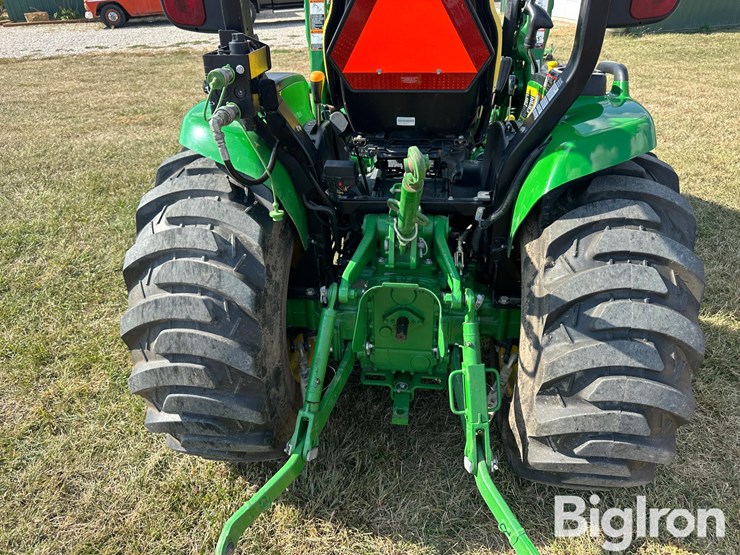 2014-john-deere-3039r-image-11